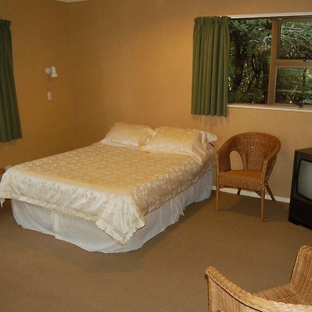 Wheatly Downs Farmstay And Backpackers Hawera Kültér fotó