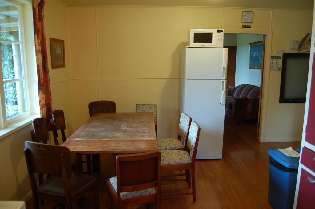 Wheatly Downs Farmstay And Backpackers Hawera Kültér fotó