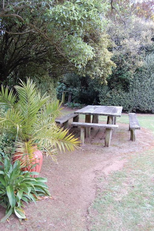 Wheatly Downs Farmstay And Backpackers Hawera Kültér fotó