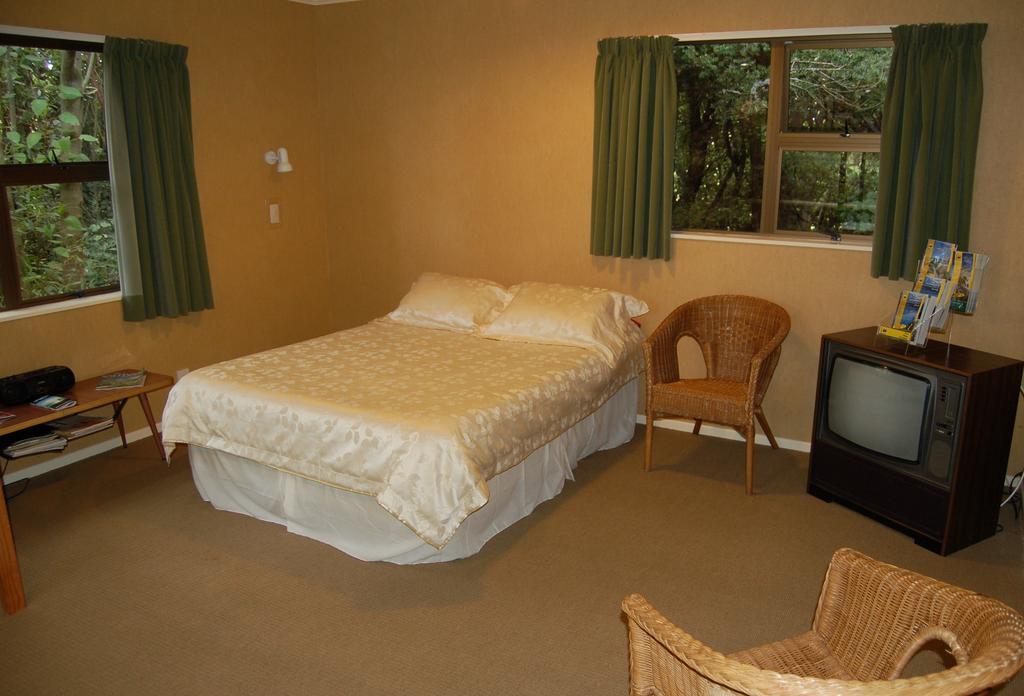 Wheatly Downs Farmstay And Backpackers Hawera Kültér fotó