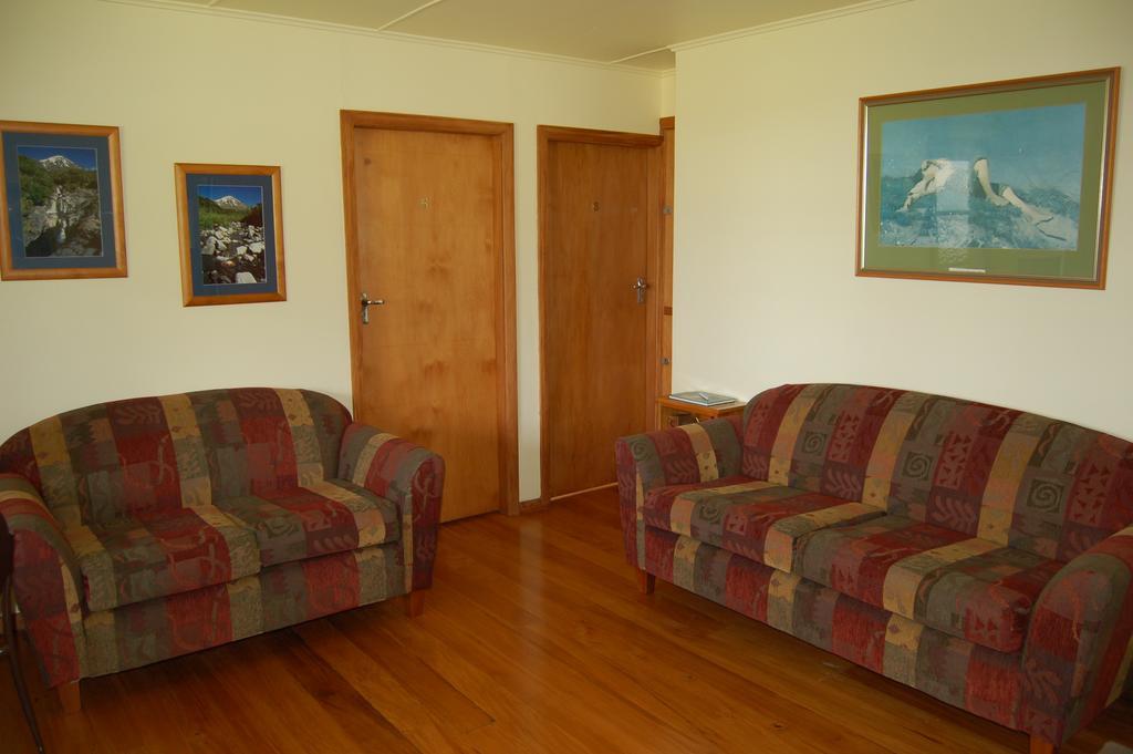 Wheatly Downs Farmstay And Backpackers Hawera Kültér fotó